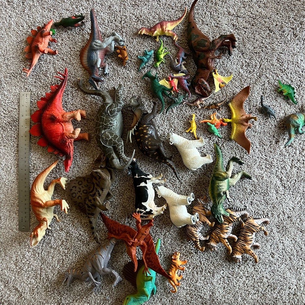 Dinosaur and Animal Action Figure Playset